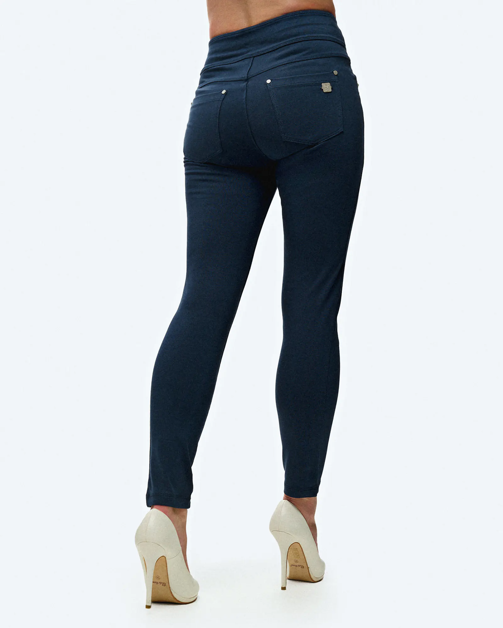 Freddy NOW Yoga Medium Waist 7/8 Skinny Jeans  Navy Freddy NOW Yoga Medium Waist 7/8 Skinny Jeans  Navy