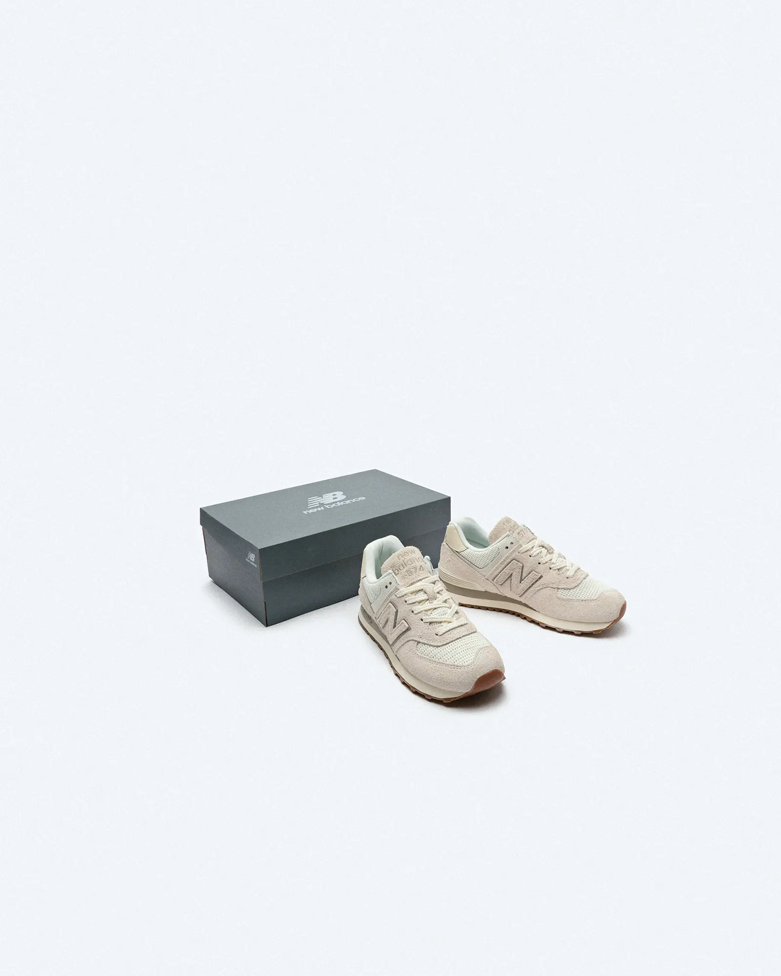 New Balance WL574BEM Classics Sneaker Sea Salt New Balance WL574BEM Classics Sneaker Sea Salt