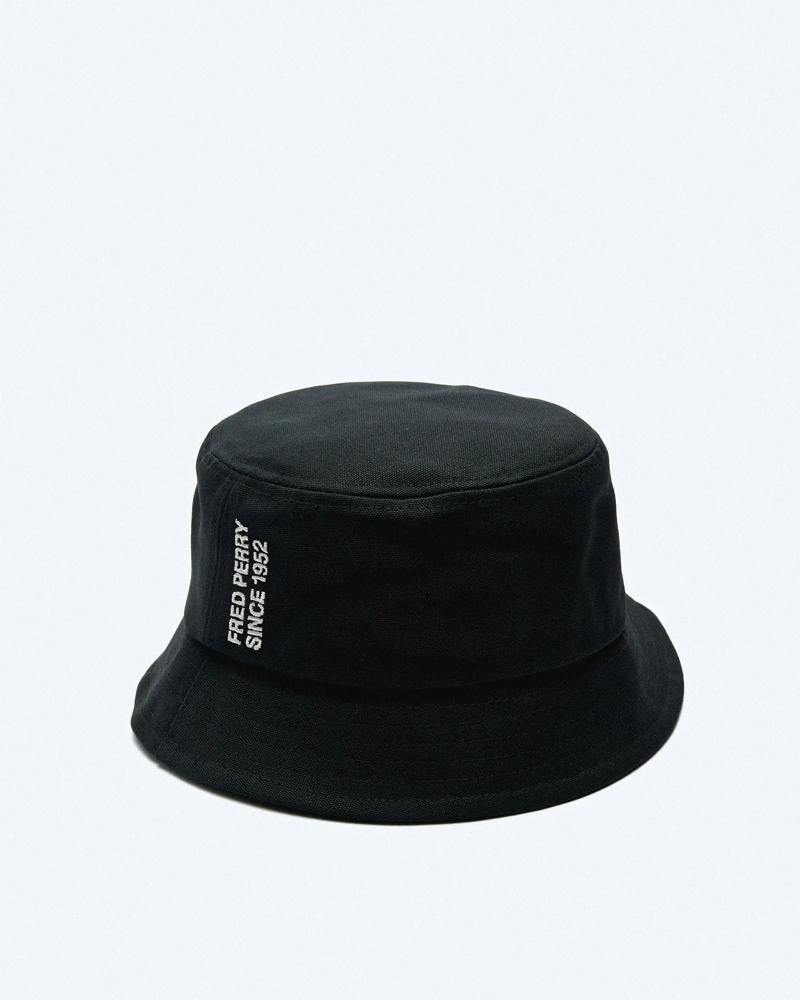 Fred Perry Bold Branding Canvas Bucket Hat Black/Snow White
