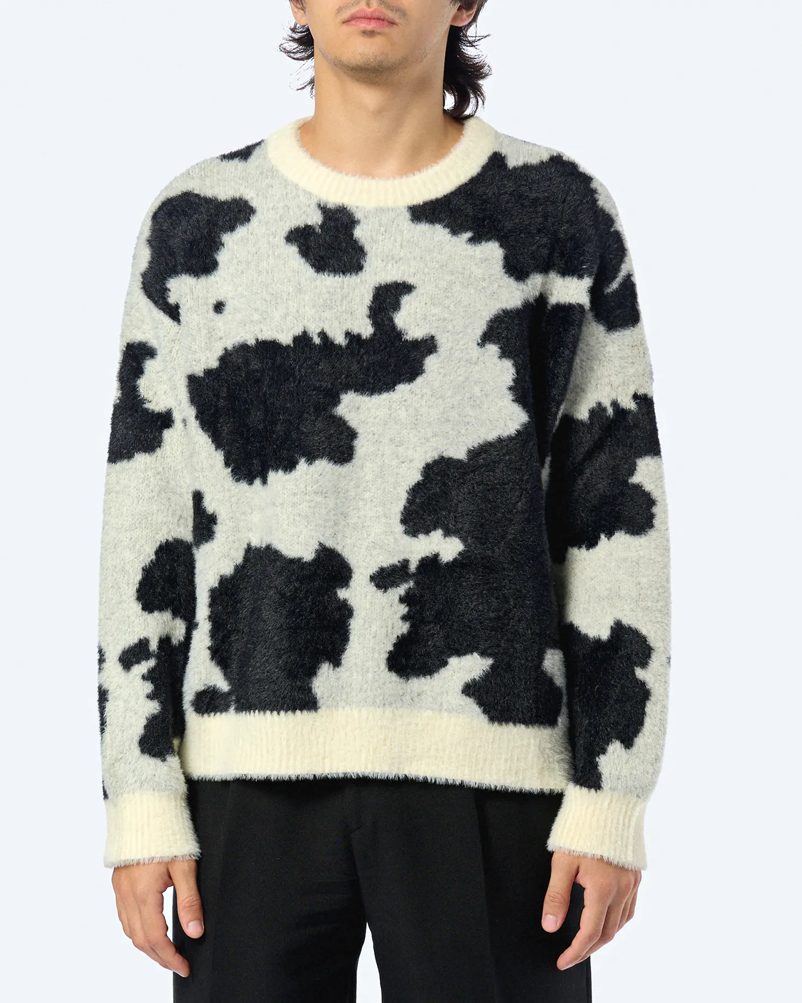 Another Cow Knit Sweater Weiß Cozy Statement Look