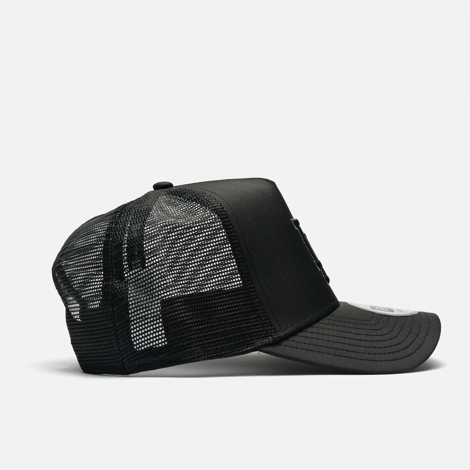 New Era MLB LA Dodgers Tonal Trucker Cap Black