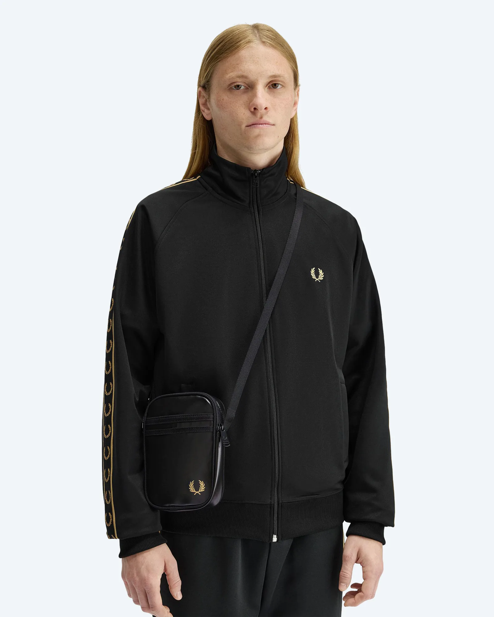 Fred Perry Tonal Classic Small Side Bag Black/Gold