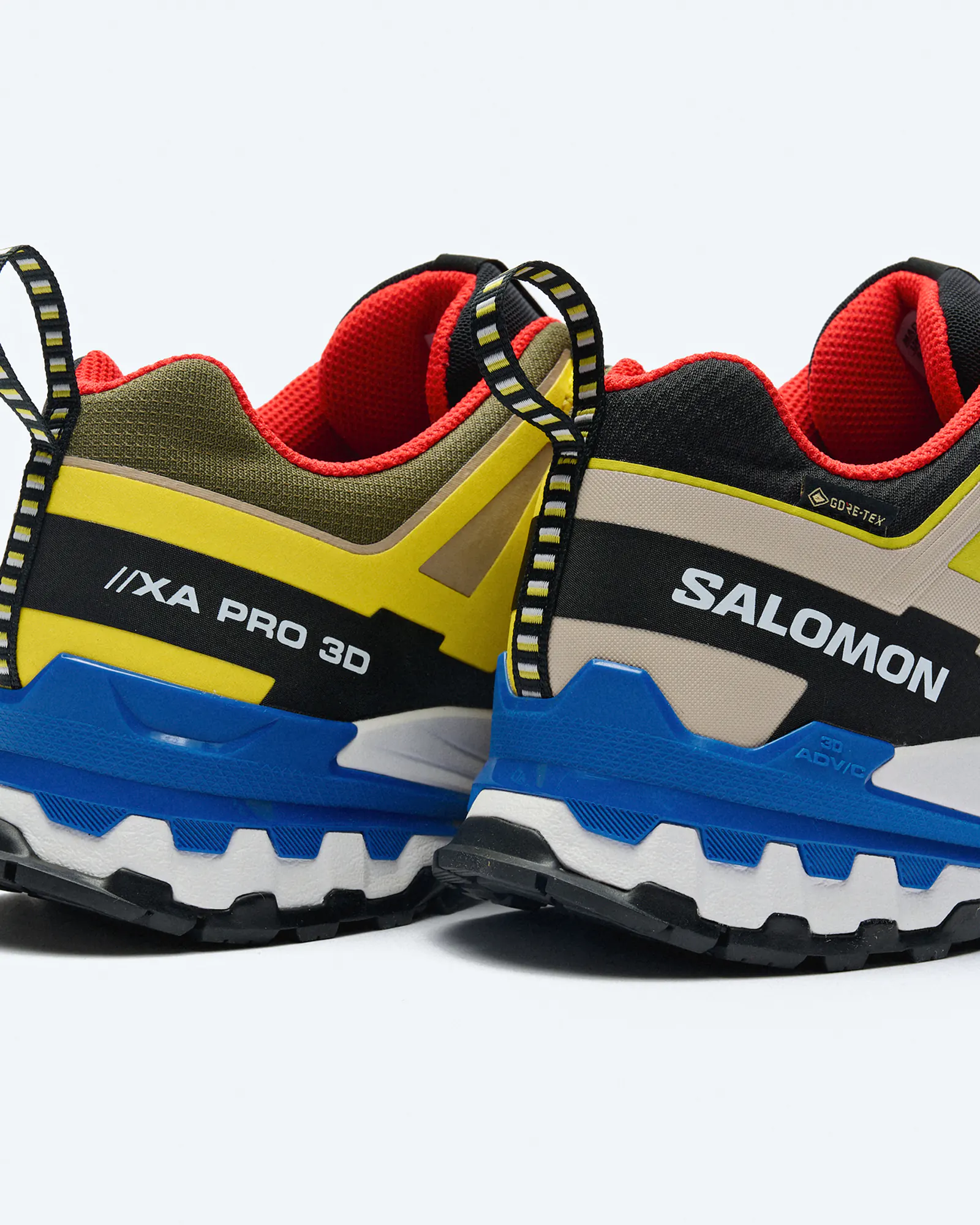 Salomon XA Pro 3D V9 GORE-TEX Sneaker Black/Buttercup/Lapis Blue Salomon XA Pro 3D V9 GORE-TEX Sneaker Black/Buttercup/Lapis Blue